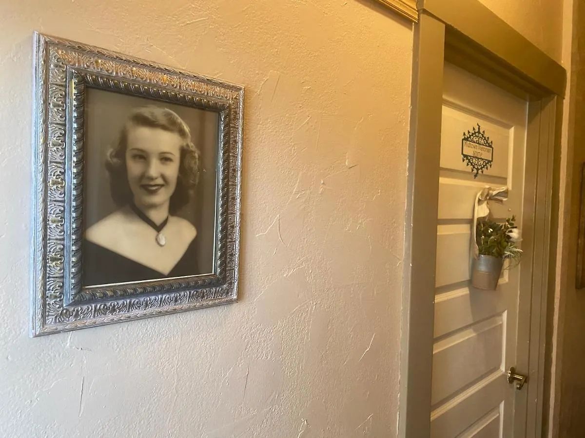 Apartment Irenehouse Victorian Inn Sacramento United States